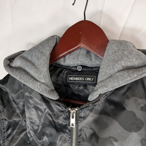 Members Only Jacket Mens Med Camo Zip Bomber Flight Military Satin Hooded A005 - Picture 9 of 14